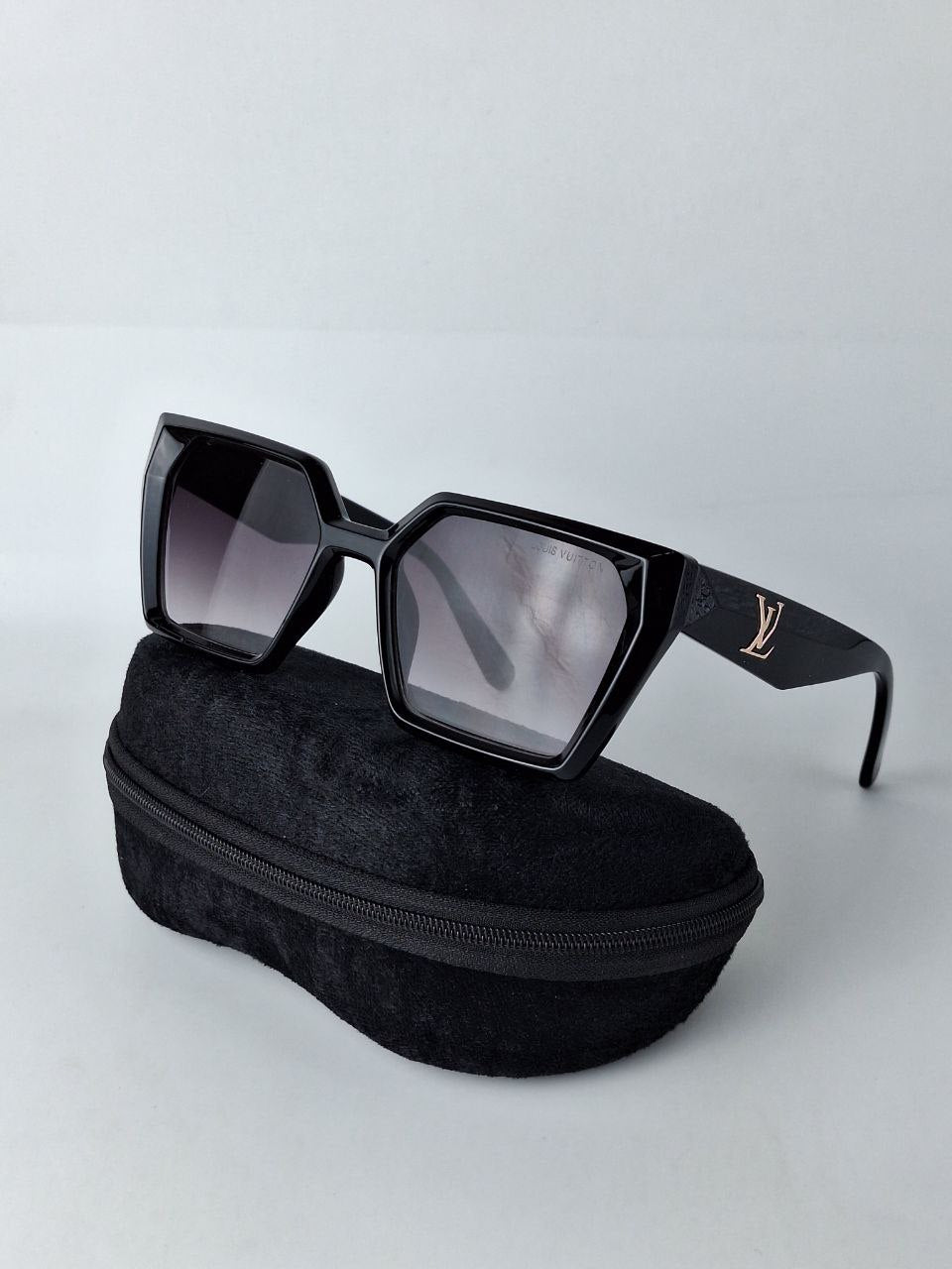 LV Tara