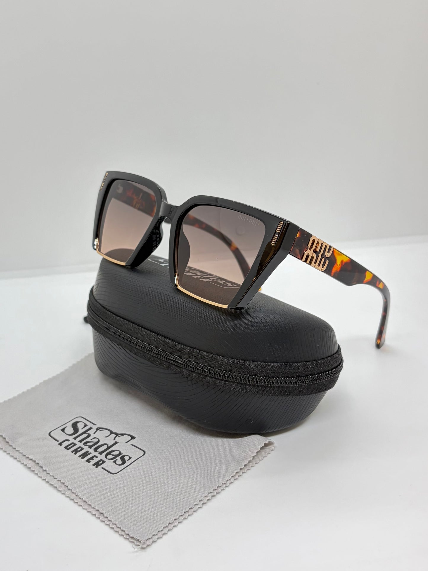 Miu summit